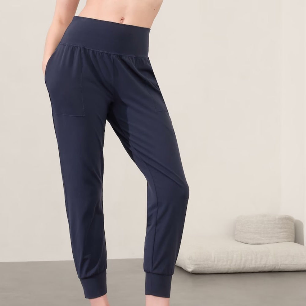 Athleta Salutation Jogger in Powervita Navy Blue